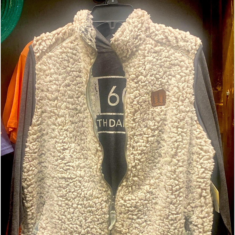 Sherpa vest new size l and m $45
